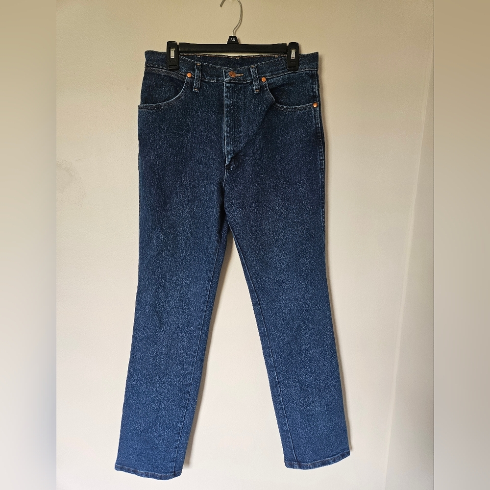 Wrangler Men's Blue Jeans, Size *33x32*  Dark Wash, Regular Fit